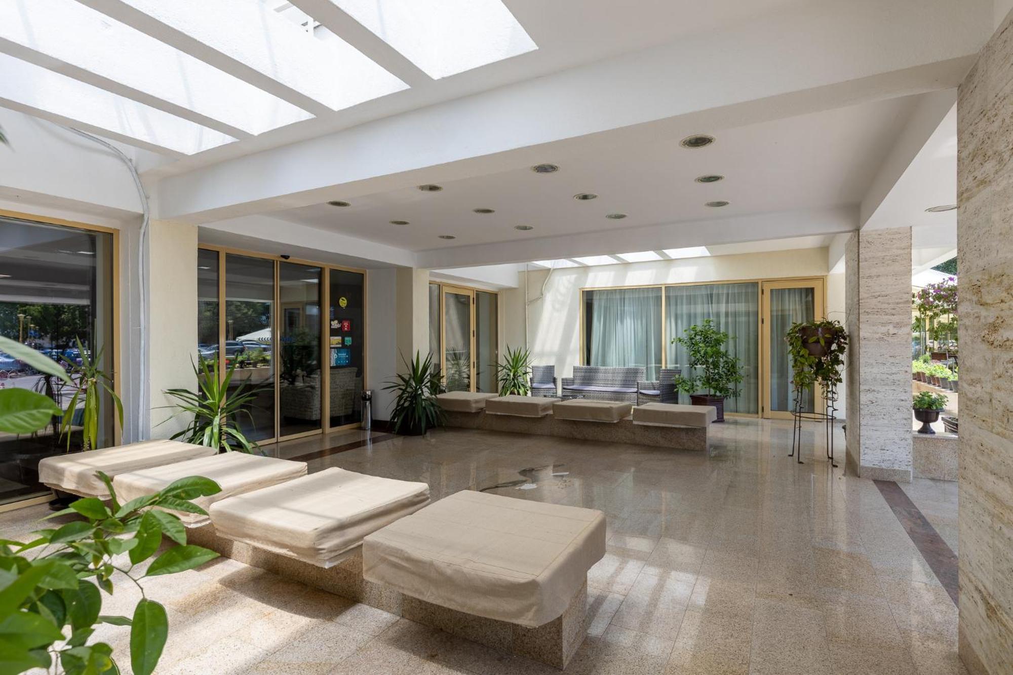 Hotel Condor Mamaia Exterior photo